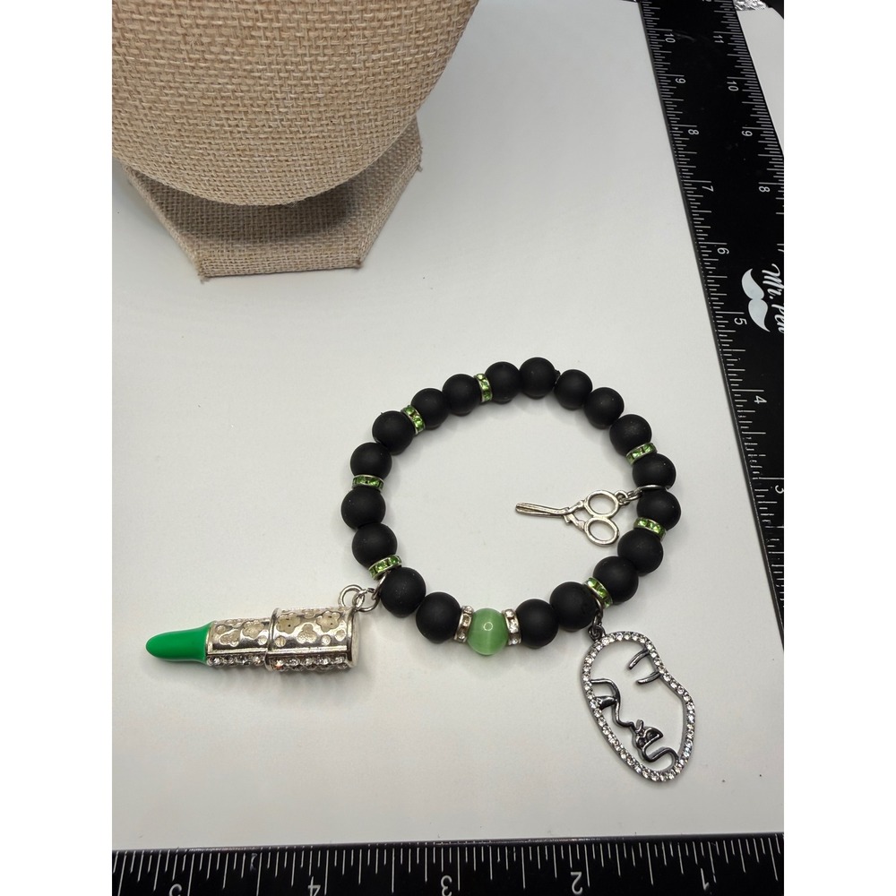 Green‎ Lipstick Face Scissors Charm Bracelet Matte Black Beaded Stretch Jewelry
